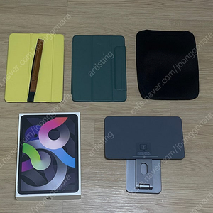 아이패드 에어 4세대 64GB 풀박스 애플펜슬, 키보드케이스, 파우치, 거치대 포함하여 판매합니다. (배터리 효율 93)