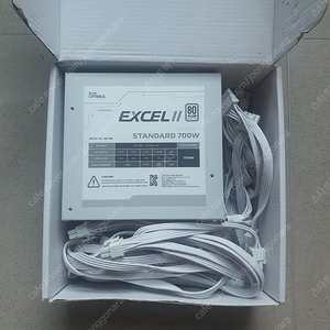 마닉 풀체인지, 옵티머스 엑셀2. 화이트 컬러 700W 신품 파워 2개 팝니다.