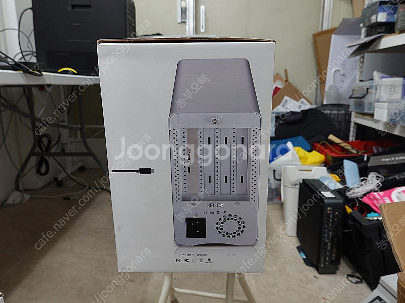 [썬더볼트3 PCIe 외장 슬롯 케이스] Netstor...--3