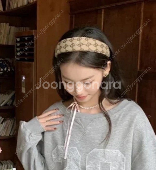 [팝니다] 구찌 머리띠 저렴하게 판매 합니다!--1