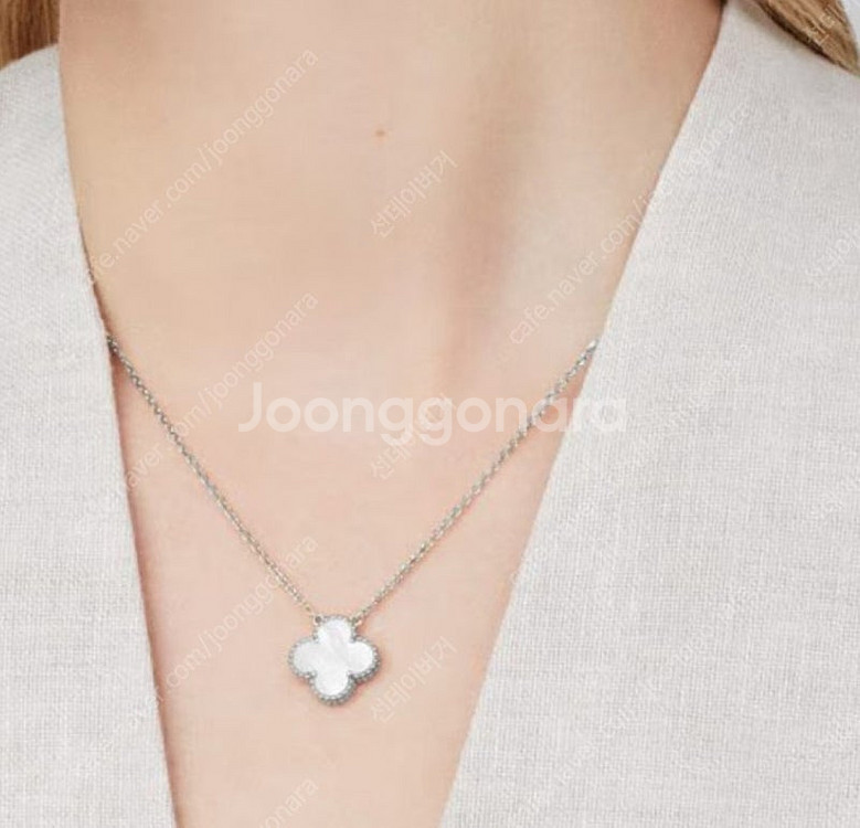 [팝니다] 반클 알함 목걸이 저렴하게 판매 합니다!--1