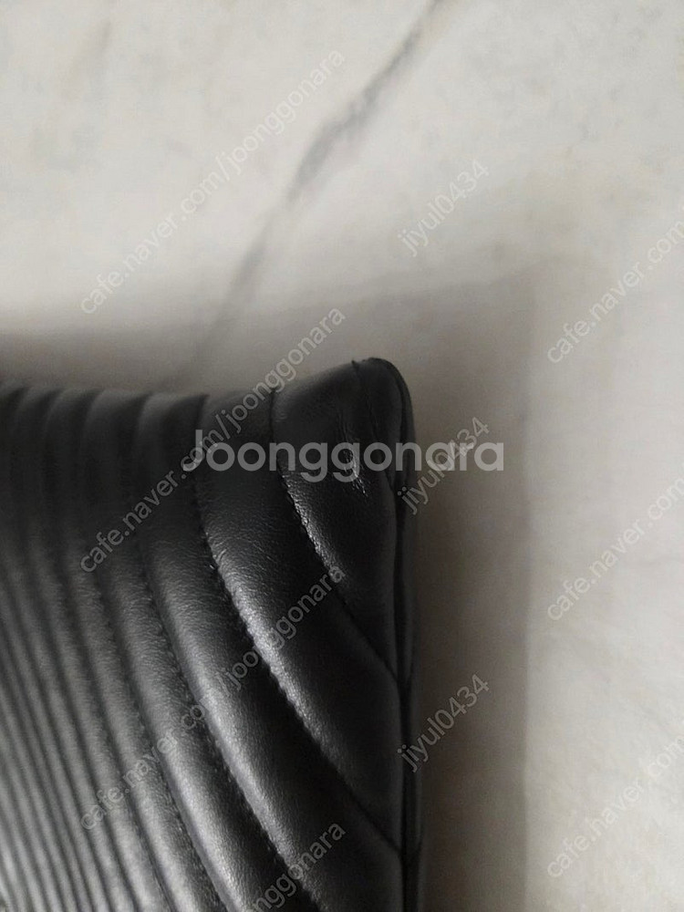 입생로랑파우치--1