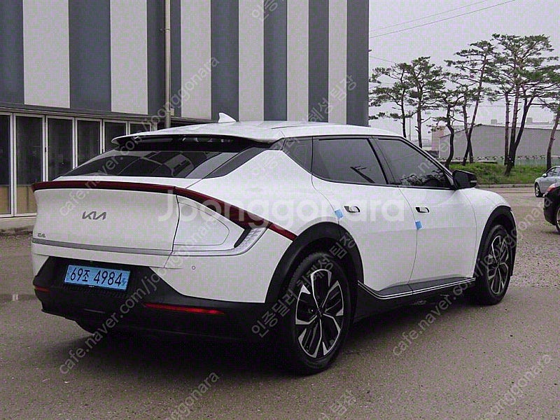 EV6 중고 EV6 중고차 흰색 2022년식 84,82...--3