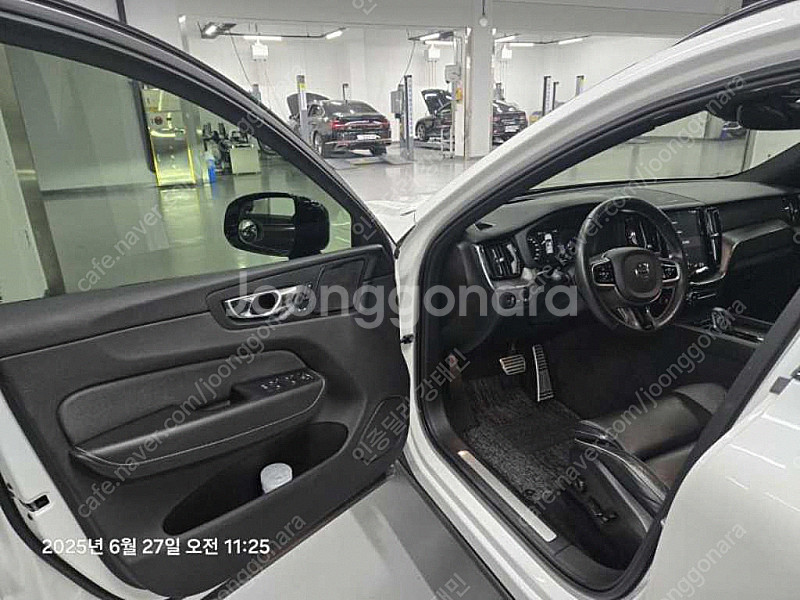 볼보 XC60(2세대) T8 AWD R-디자인 중고차 ...--8