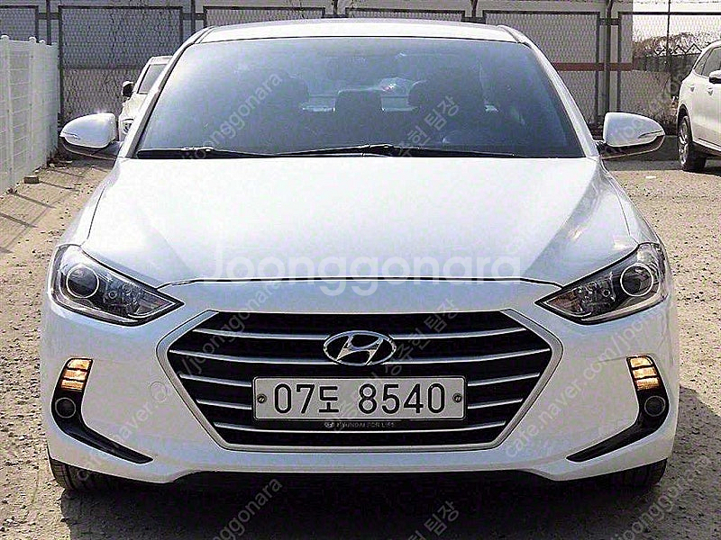 아반떼 중고 아반떼 AD 중고차 흰색 2018년식 1....--0