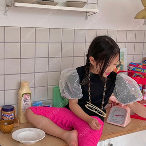 하이히얼 블링 퍼프티, 프릴레깅스 상하의 L (러브러지,조이엘로,우트,생일파티,옐로우팩토리) 110-120사이즈