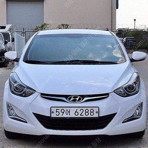 아반떼 중고 아반떼 더 뉴 아반떼 중고차 흰색 2015년식 89,457km 1.6 GDI 모던 중고차매매순위