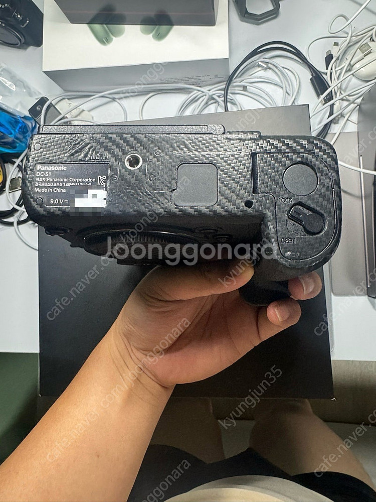 파나소닉 S1 바디 상태s급 팝니다 배터리3개 컷수40...--3
