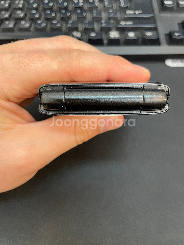 ALT스타일폴더 32GB 블랙 무잔상 상태좋은 중고9만...--4