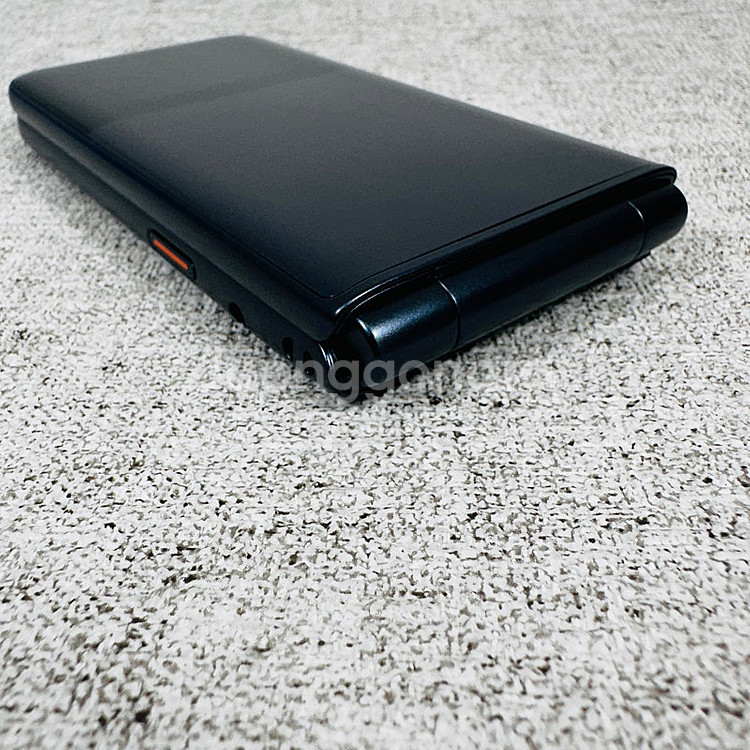 - 스타일폴더2 블랙 32GB 25년4월개통 새폰급 컨...--6