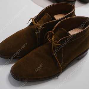 알든 브라운 스웨이드 처카부츠 A6701 9.5D 판매 합니다.