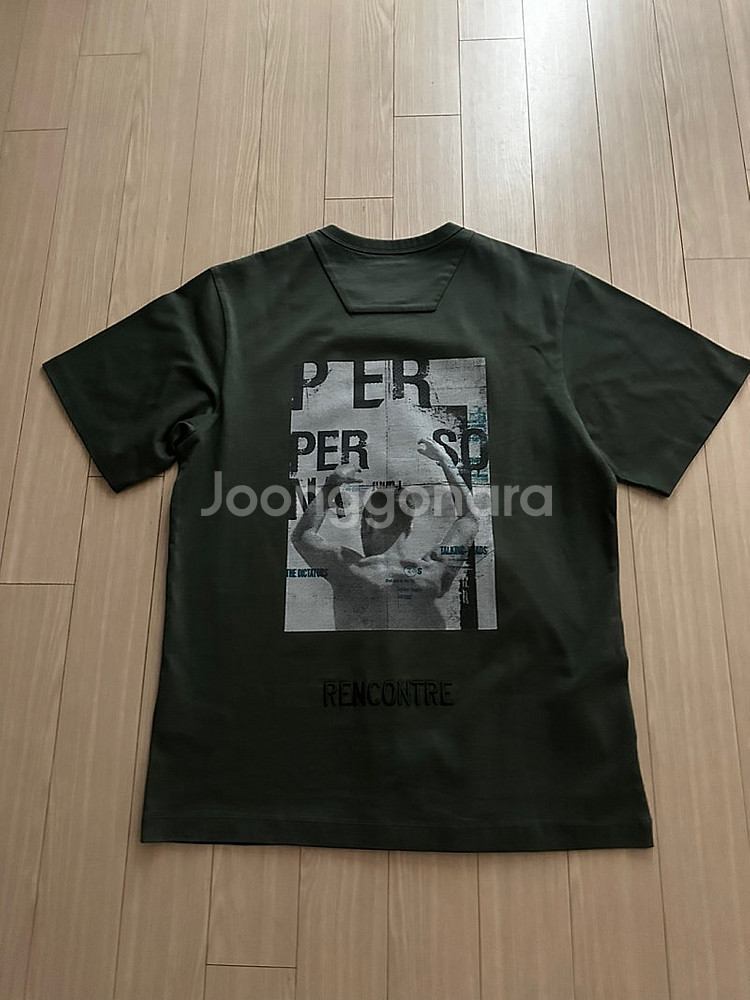 준지 반팔 티셔츠 카키색상 13만원 JC1842P21H--1