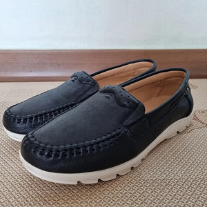 베어파우 양가죽 슬립온. 240.블랙