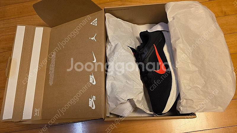 나이키 Air 윈플로 10 새상품 (가격인하)--2