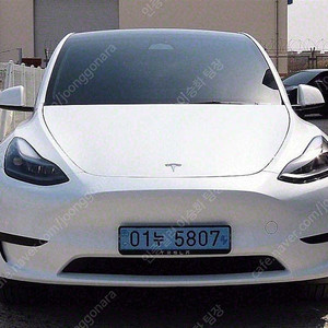 5,258 km 테슬라 모델Y 중고 테슬라 중고 RWD 중고차구매 중고리스할부 흰색