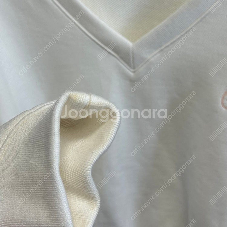 타낫 브이넥 스웻셔츠 맨투맨 화이트 V-neck swe...--2