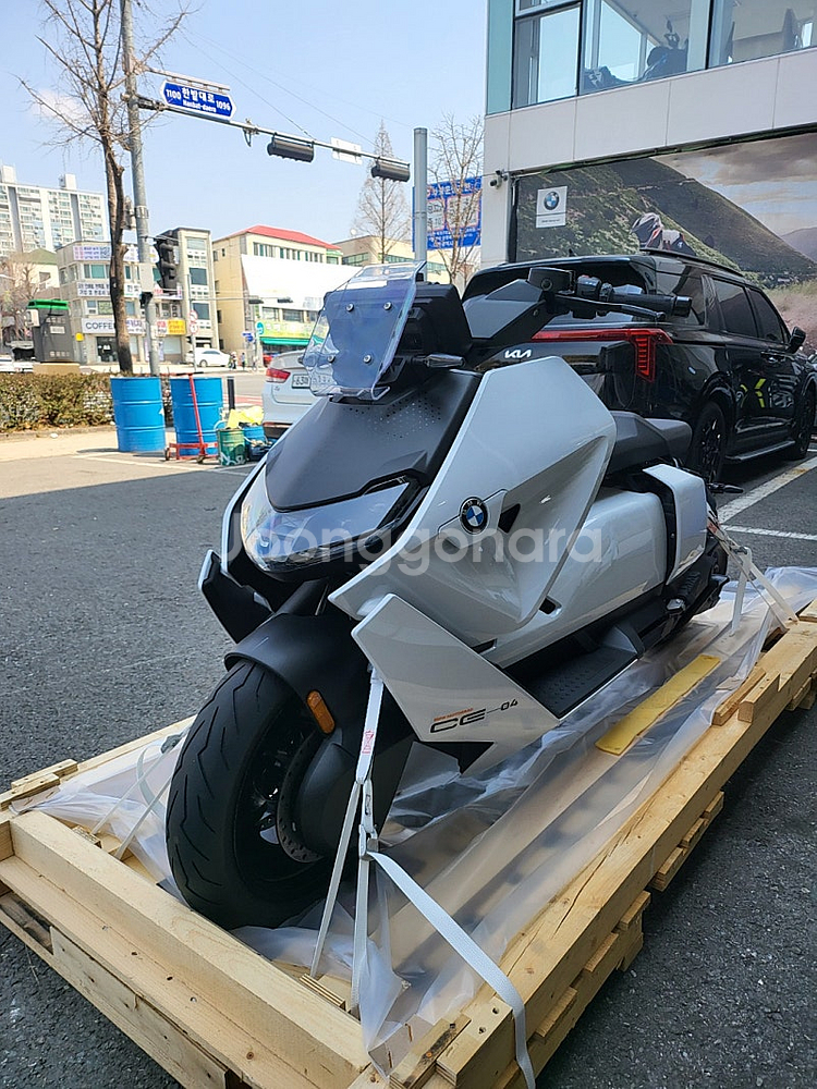 bmw ce04--9