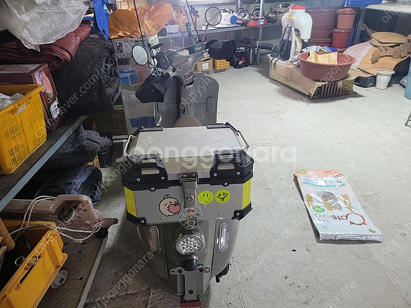 모데나 오토바이 125cc 22년식 833키로 운행 판...--2