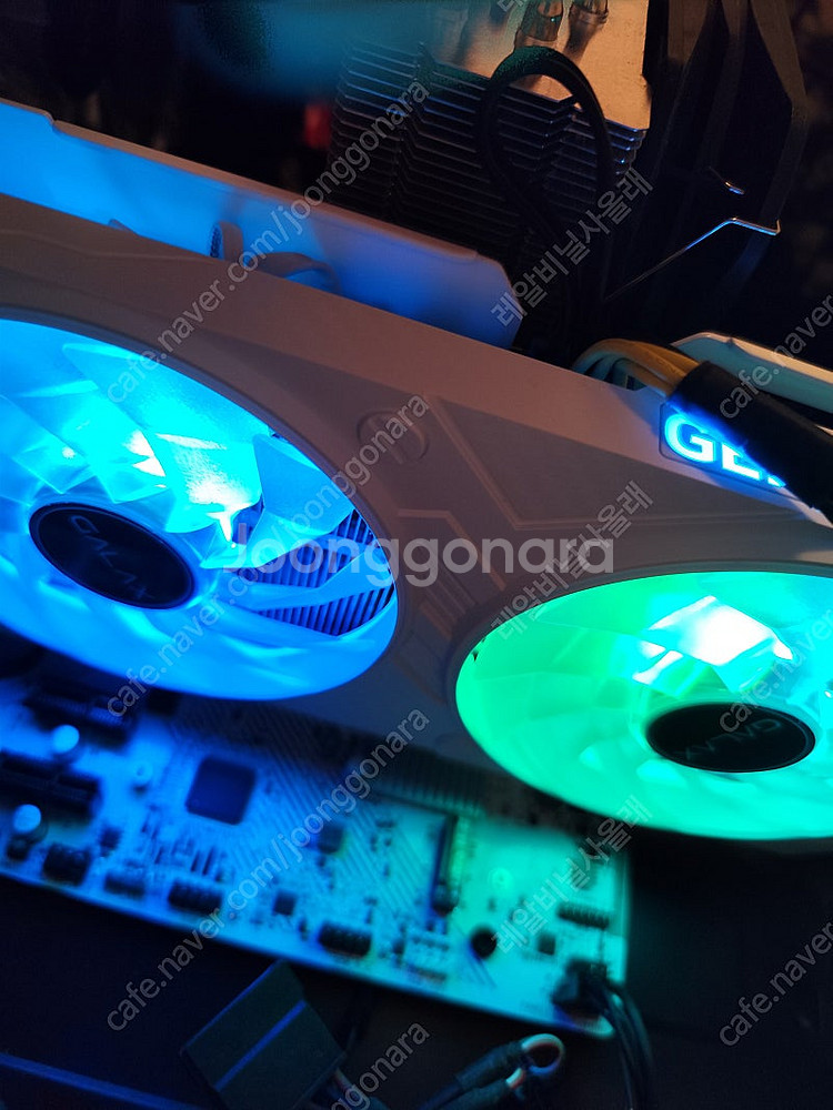 갤럭시 GALAX 지포스 RTX 4060 Ti EX W...--3