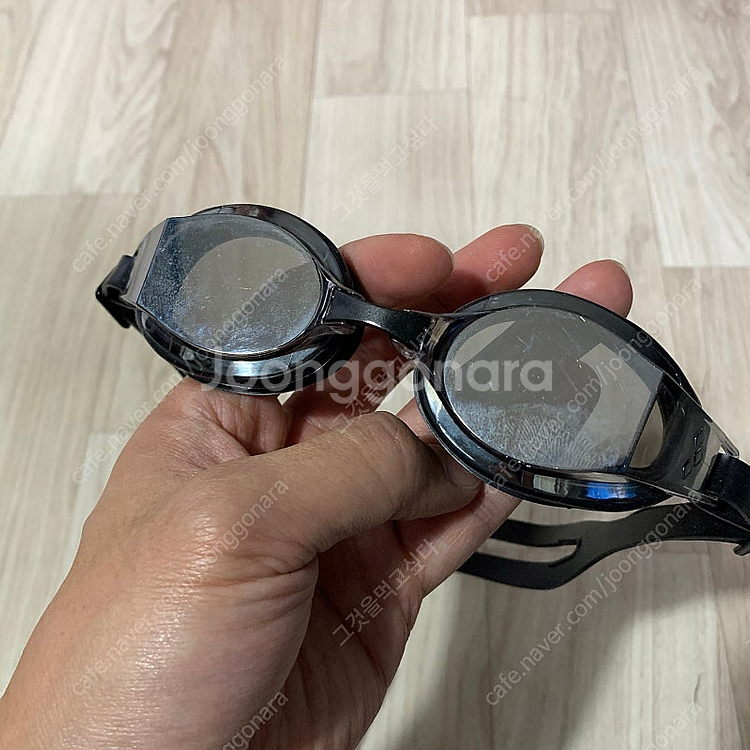 아레나 x 디스이즈네버댓 디네댓 수경 블랙--1