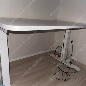 서울 송파 직거래) FLEXISPOT 플랜티엠 E7 모션데스크 가로120cm 세로 80cm 높이 60.5~126cm까지 조절 가능 / 전동 높이 조절 책상