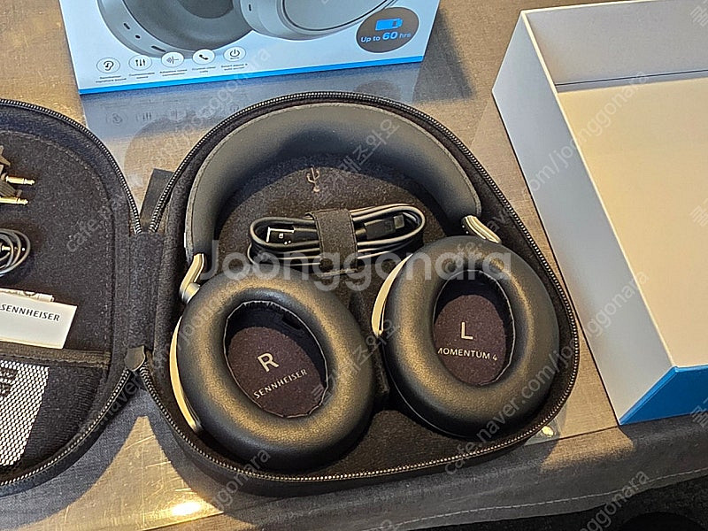 젠하이저 모멘텀4 그래파이트--1