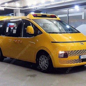 어린이보호차량 중고 현대 스타리아 중고차 할부 2023년식 18,145km 11인승 어린이 보호차량 수원중고차