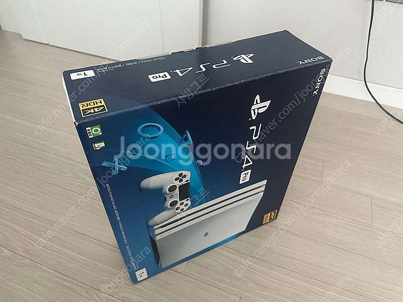 Ps4 pro 7218b 화이트 a급팝니다--0