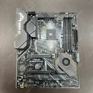 asus tuf gaming x570-plus 팝니다