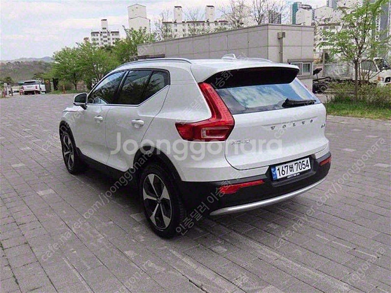 2,072 km 볼보 중고 XC40 중고 볼보 중고차 ...--9