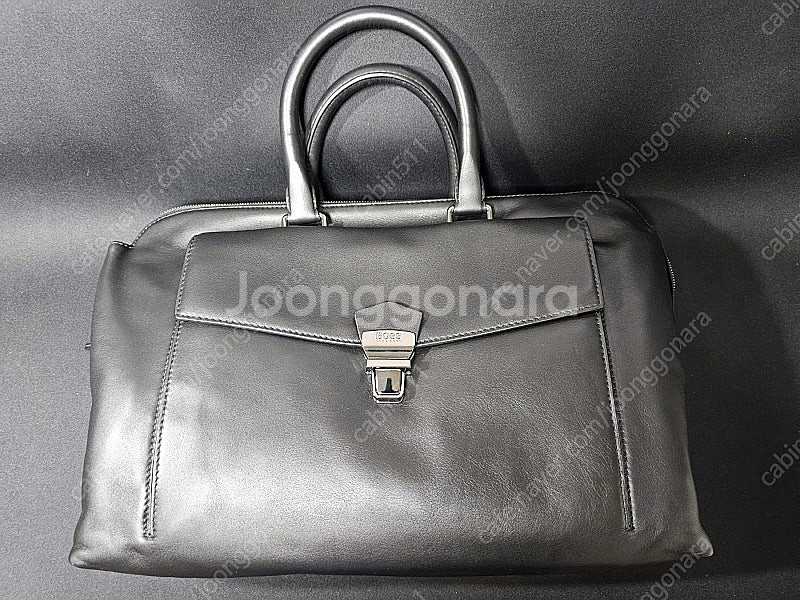 휴고보스 정품 남성용 서류가방 새상품 팝니다.--0