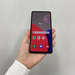 82380 갤럭시A52s 128기가 화이트 팝니다 12만원