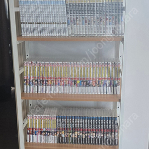 소장용 만화책 팝니다. 초판 포함( 약속의 네버랜드1~20, 바쿠만1~20(캐리만1권포함) 도쿄리벤져스, 블랙클로버 등