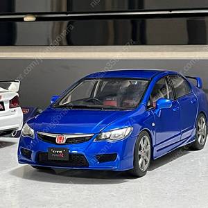1/18 혼다 시빅 FD2 Type R , EG6 두대 팝니다