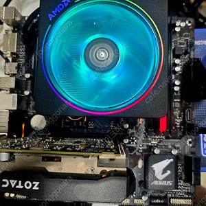 AMD 라이젠 7 2700X 프리즘쿨러 기가바이트B450 AORUS M 메인보드 발리스틱 8GB DDR4 PC3200 메모리 팝니다
