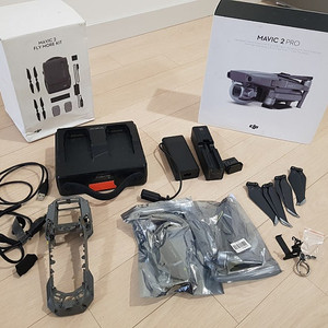 DJI 매빅 2 프로 + 여러 악세서리 판매합니다