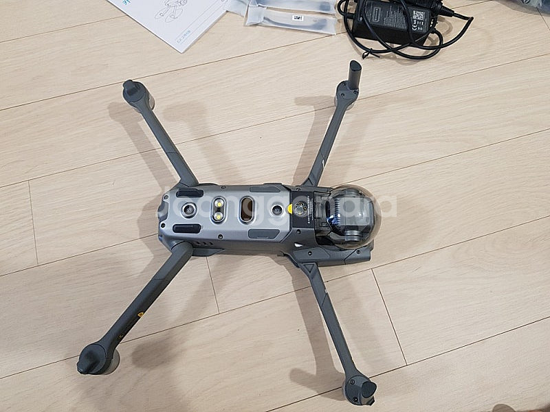 DJI 매빅 2 프로 + 여러 악세서리 판매합니다--5