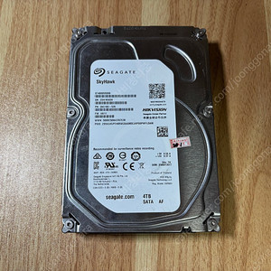 외장하드 hdd4 tb / ssd 3.84 tb 팝니다.