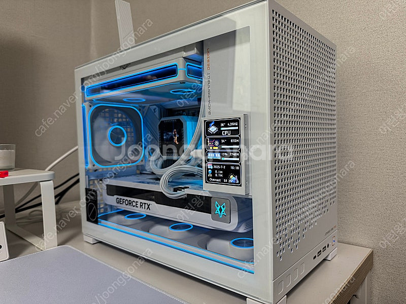 미니사이즈 고사양 게이밍 PC 7800X3D 5070T...--1