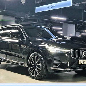 검정색 볼보 XC60 중고 볼보 중고차 T8 울티메이트 브라이트 최저가 중고차 당일 출고 8,657 km