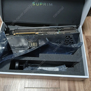 Rtx 4090 슈프림 X 팝니다