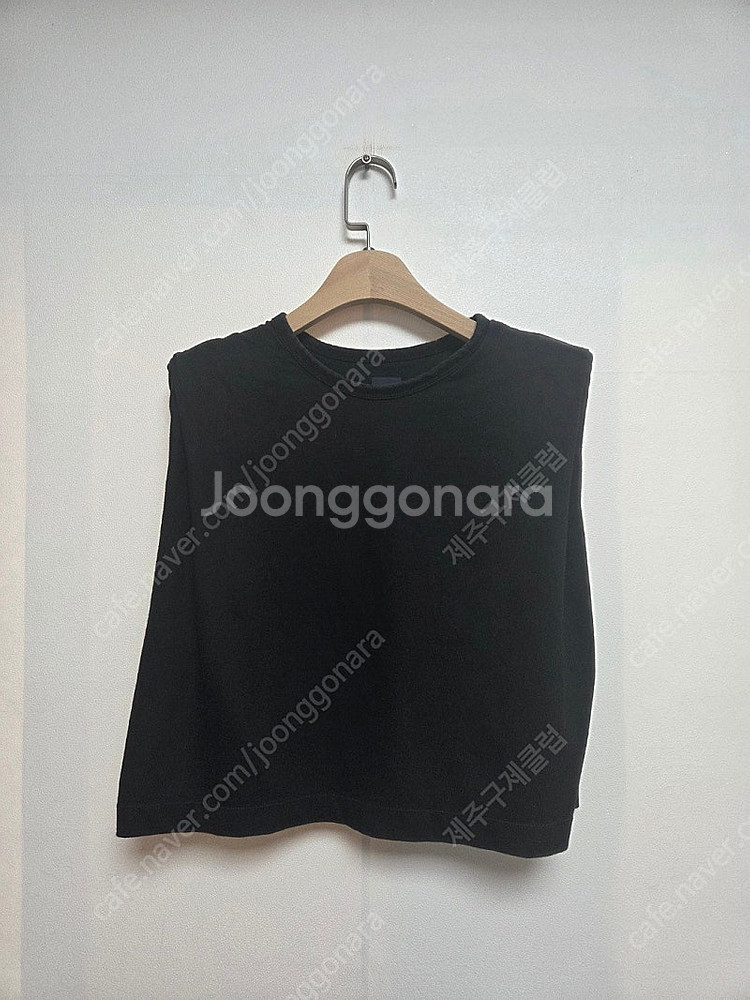 준지 어깨패드 민소매 티셔츠 블랙(S)--0