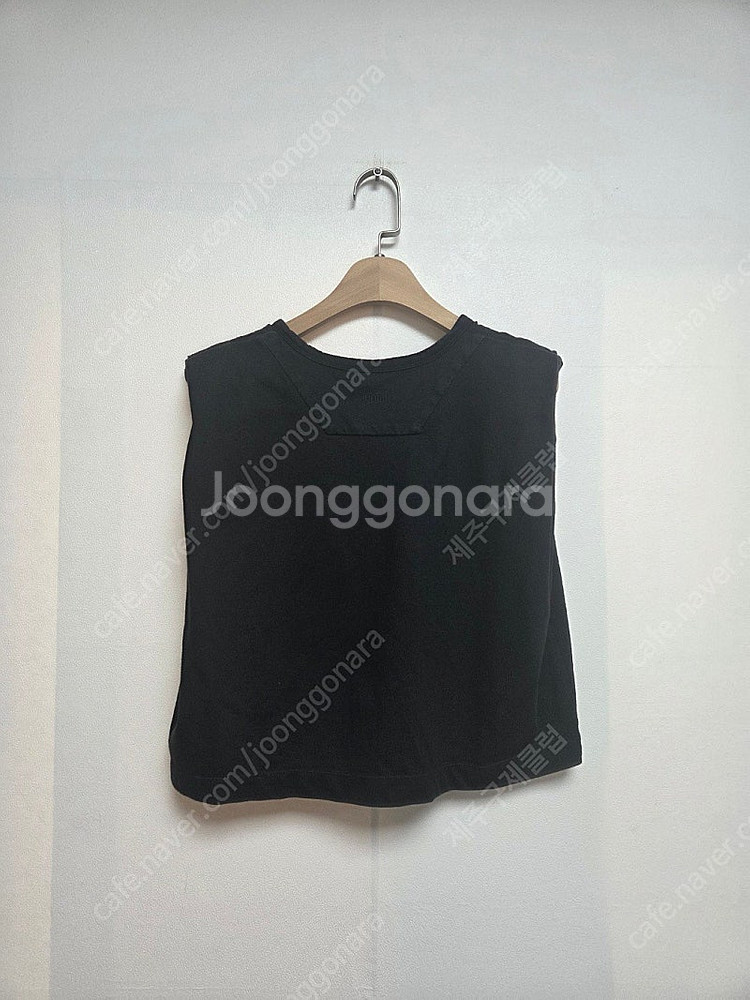 준지 어깨패드 민소매 티셔츠 블랙(S)--1