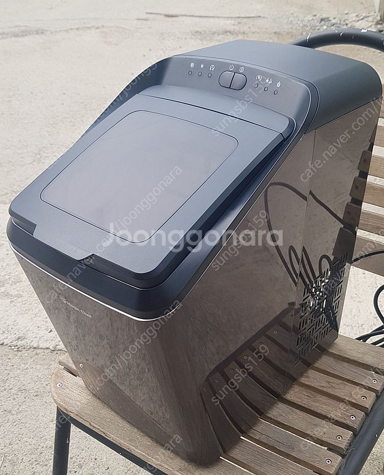 한번 정도 작동해보고 모셔둔 대용량 15kg 제빙기--1