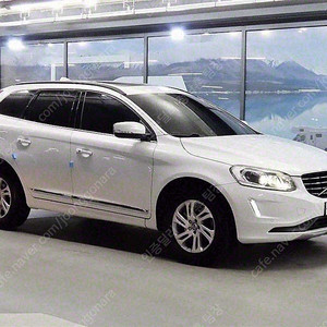 볼보 XC60 중고 볼보 중고차 볼보 중고 흰색 2017년식 D3 중고차카페