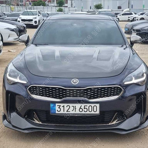 90,268 km 스팅어 중고 가솔린 3.3 터보 AWD GT 중고차 리스 가능 차량 파란색