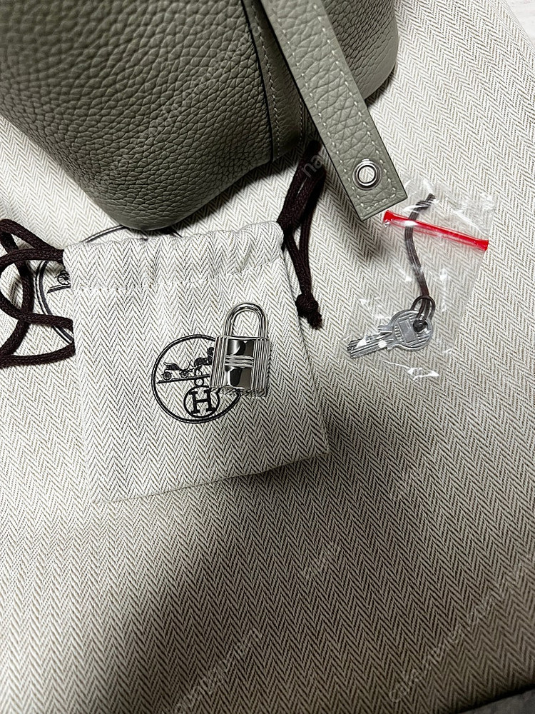 에르메스 피코탄 18 소지 은장 이미지