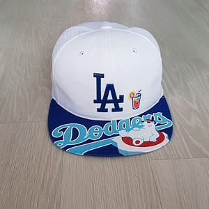 MLB키즈.LA다저스 메쉬 여름 모자.스냅백.53~55센치.상태최상.