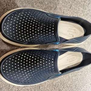 크록스키즈 c12