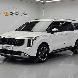 기아 더뉴 카니발 중고 가격 중고 카니발 흰색 2024년식 57,713km HEV 9인승 시그니처 그래비티 중고차다이렉트